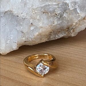 Vintage Avon GoldTone Bypass Ring | Bold Solitaire Statement | 90s Glam Chic 315